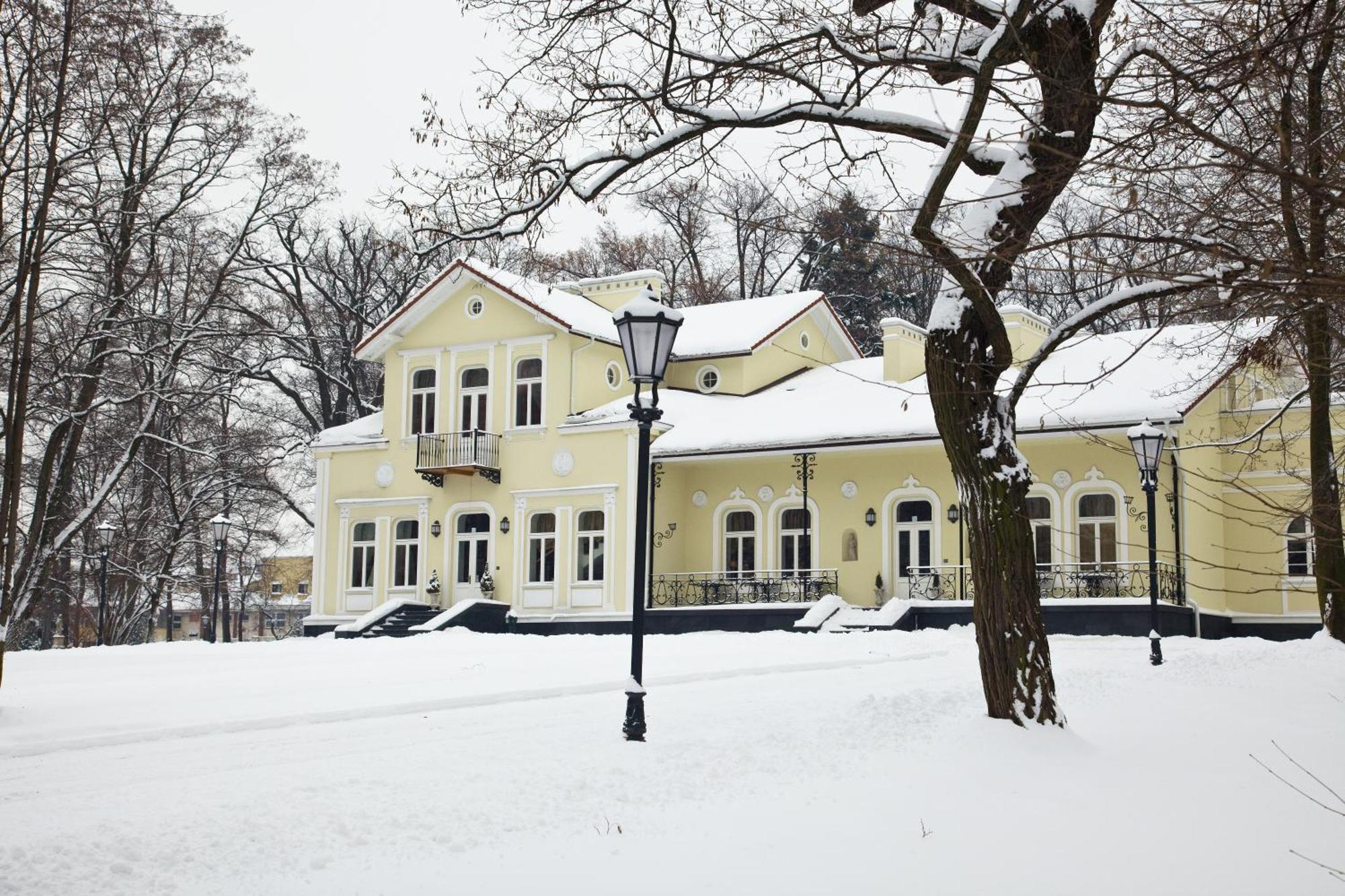 Dwór na Wolicy Hotel Dębica Exterior foto